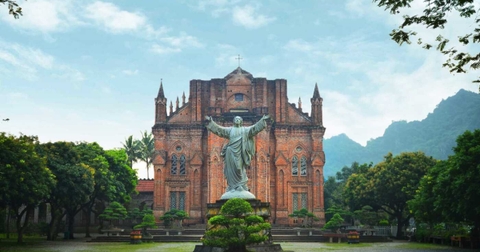 Đan Viện Châu Sơn – “Tiểu Châu Âu” Tĩnh Lặng Giữa Ninh Bình