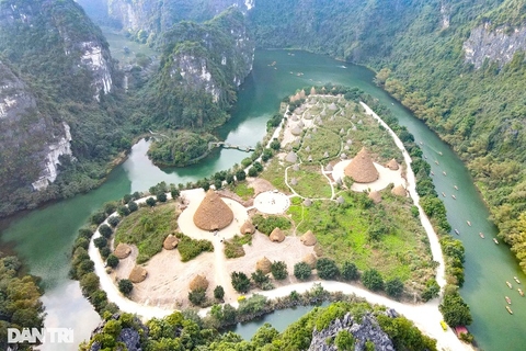 Đảo Khê Cốc – Hành Trình Ngược Dòng Tràng An Cổ Giữa Thiên Nhiên Kỳ Vĩ