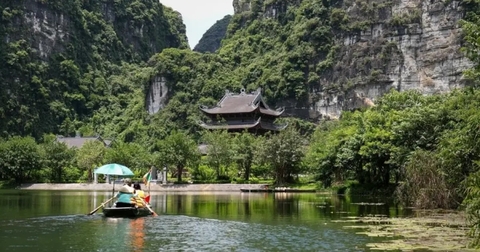 Ninh Bình Tháng 3 – Xanh Trong Đến Ngỡ Ngàng