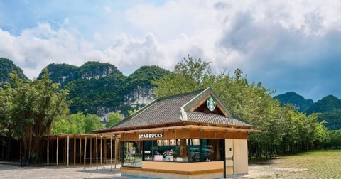 Starbucks Tràng An – góc check-in mới giữa lòng Ninh Bình