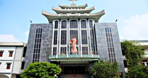 Toà Giám Mục Bùi Chu – Công Trình Trăm Năm Mang Vẻ Đẹp Linh Thiêng Hiếm Có