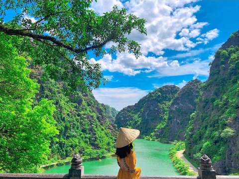 Tuyệt Tịnh Cốc (Động Am Tiên)