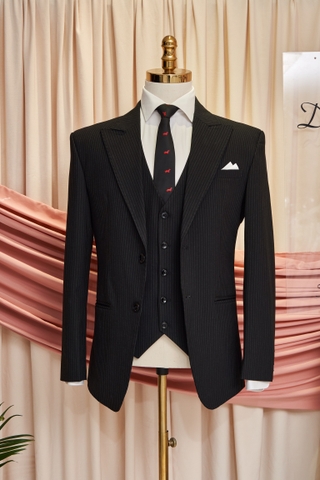 Vest đen kẻ 2 cúc