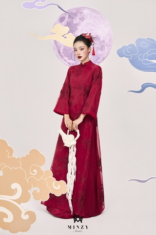 Áo dài đỏ xuông 42