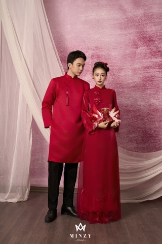 Áo dài đỏ xuông 41