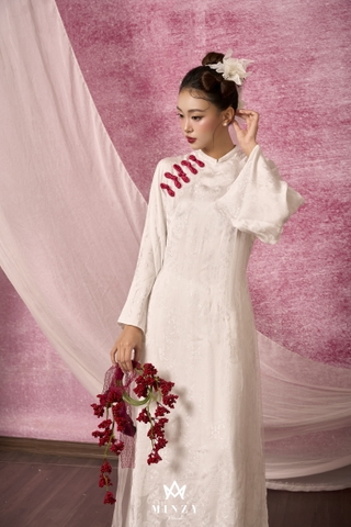 Áo dài trắng xuông 02