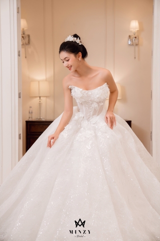 Elegant 33
