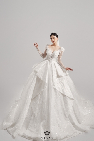 Haute Limited 22