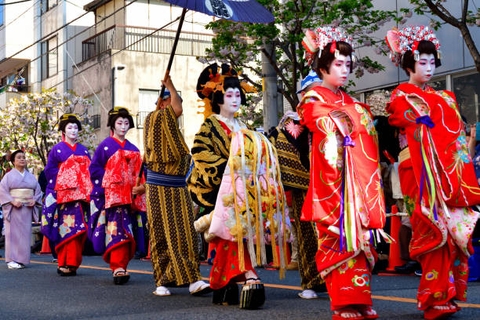 Oiran kỹ nữ chỉ dành cho giới thượng lưu ở Nhật Bản
