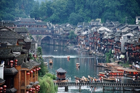 Phượng Hoàng Cổ Trấn | Thị Trấn Đẹp Nhất Trung Quốc 2023