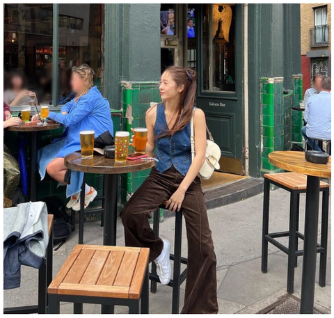 Phong cách đơn giản mà sang trọng của Krystal