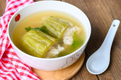 Ba món ăn trị nhiệt miệng hiệu quả