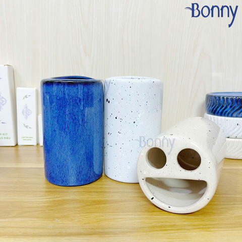 Ống cắm bàn chải mặt cười