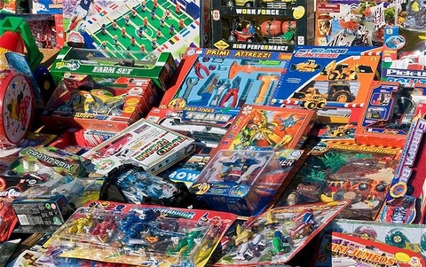 Đồ chơi trẻ em không an toàn - ẩn chứa nhiều nguy cơ tiềm ẩn