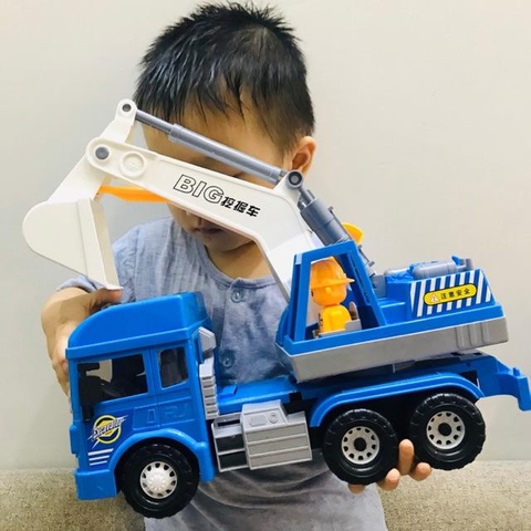 Mô hình máy xúc, trộn bê tông, cẩu bánh đà khoẻ kèm đèn nhạc