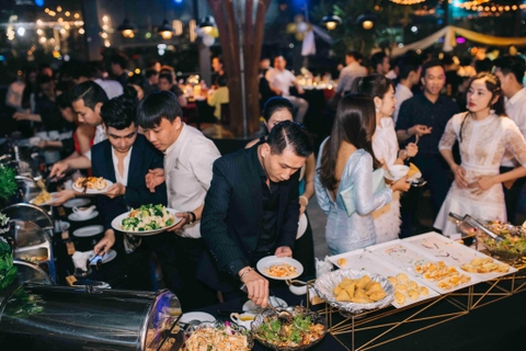 TIỆC BUFFET & TIỆC TEABREAK – GIẢI PHÁP LINH HOẠT, SANG TRỌNG CHO MỌI SỰ KIỆN