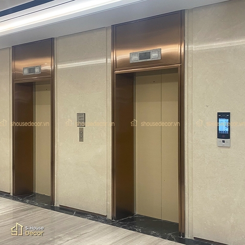 Giải Pháp Ốp Khung Bao Inox Thang Máy Cho Chung Cư Cao Cấp