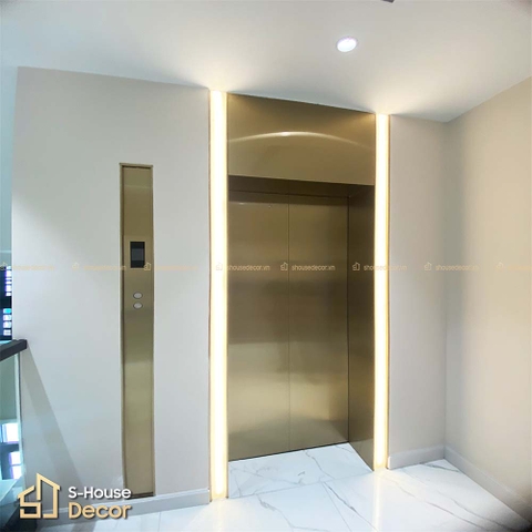 Khung Bao Bản Rộng thang máy – Cửa Inox 304 Champagne Xước Kết Hợp Đèn LED - OTMTHD17