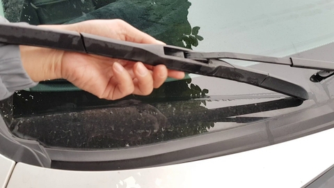 Cách thay gạt mưa ô tô tại nhà chỉ vài phút (loại Denso DDS 3 khúc) - How to replace car wipers