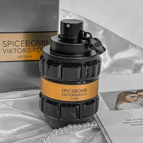 Nước Hoa Viktor & Rolf Spicebomb Extreme Pour Homme
