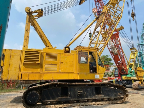 Xe cẩu bánh xích 80 tấn Kobelco BM800 (1995) nhập khẩu từ Nhật Bản