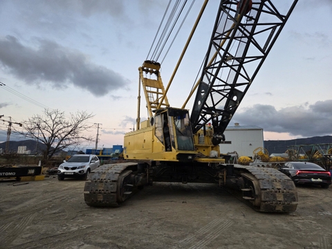 Xe cẩu bánh xích 100 tấn Sumitomo SC1000 (1995) nhập khẩu từ Hàn Quốc