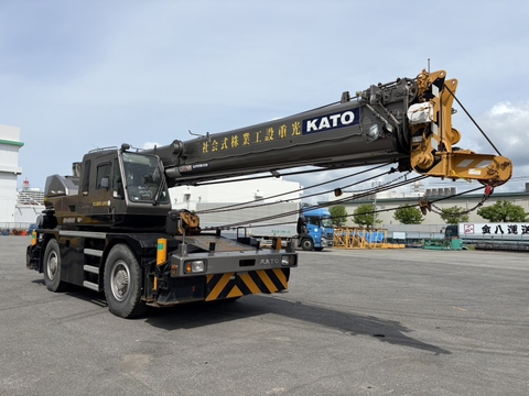 Xe cẩu bánh lốp 25 tấn Kato KR25H-V7 (2007) nhập khẩu từ Nhật Bản