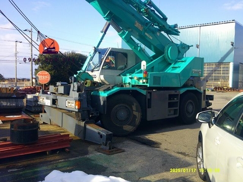 Xe cẩu bánh lốp 25 tấn Kobelco RK250-6 (2003) nhập khẩu từ Nhật Bản