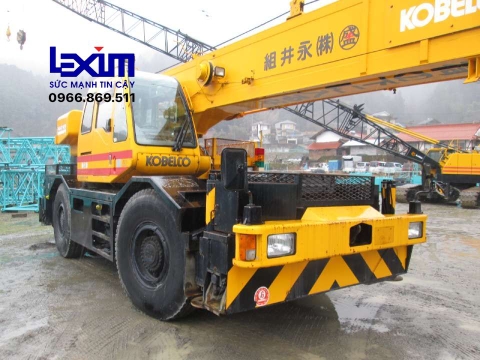 Xe cẩu bánh lốp 35 tấn Kobelco RK350-2 (2003) nhập khẩu từ Nhật Bản