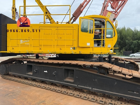 Xe cẩu bánh xích 100 tấn Kobelco 7100 (1998) nhập khẩu từ Nhật Bản