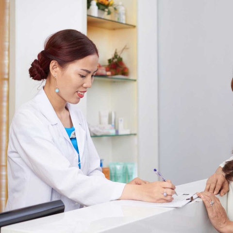 Lớp Kỹ năng giao tiếp ứng xử cho cán bộ y tế