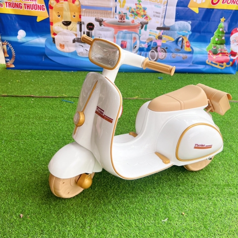 Xe máy điện Vecpa 688 (trắng)