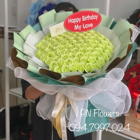 Hoa sáp 99 bông xanh lá bó tròn