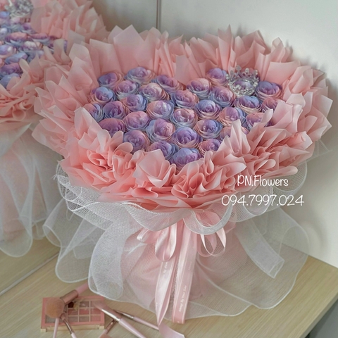 Bó hoa kim tuyến 33 bông trái tim + vương miện