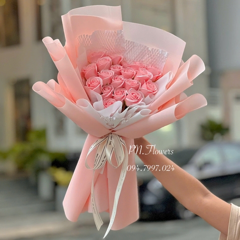 Bó hoa sáp 19 bông hồng cam giấy xốp hàn