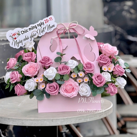 Giỏ hoa sáp tone nude 20-11