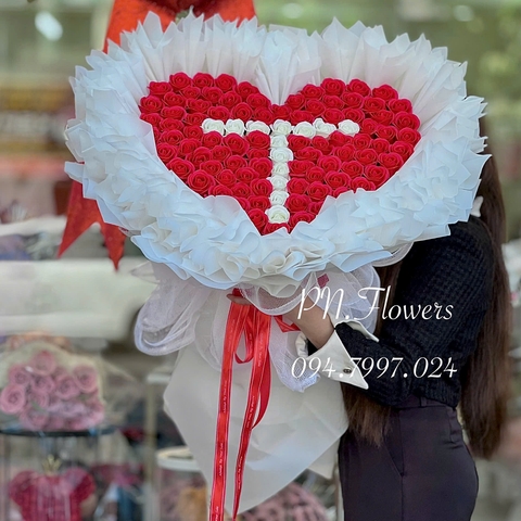Bó Hoa Sáp 99 Bông Đỏ Trái Tim Chữ T Giấy Trắng