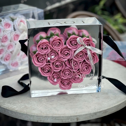 Hộp Tim Hoa Sáp Hồng Nude