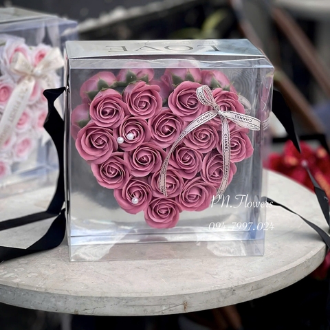 Hộp Tim Hoa Sáp Hồng Nude