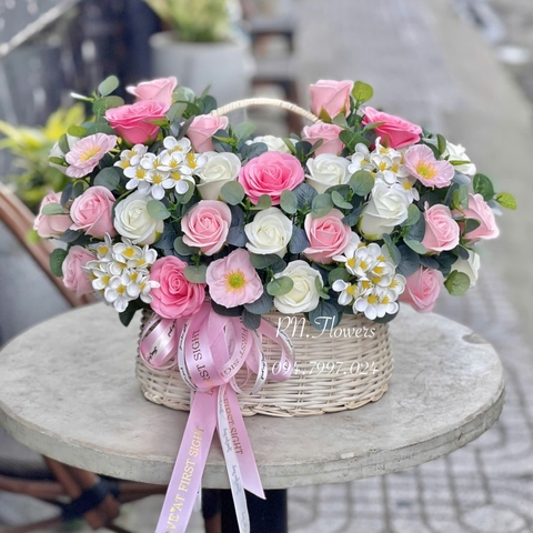 Giỏ Hoa Sáp Thơm 33 Bông Tone Hồng