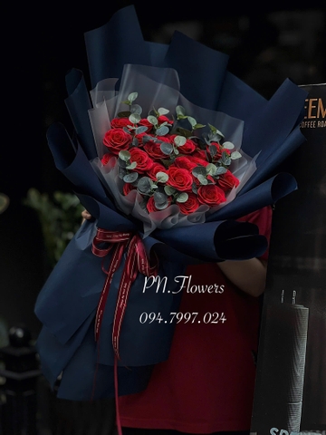 Bó Hoa Sáp Thơm 30 Bông Ecuador Đỏ Đô