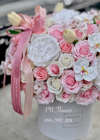 Chậu Hoa Sáp 100 Bông Tone Hồng Mix Lan