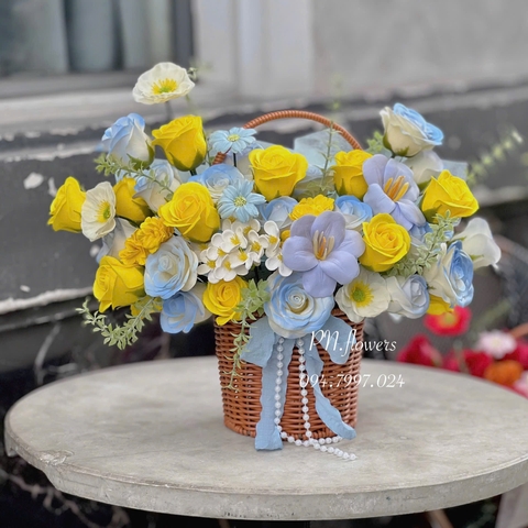 Giỏ Hoa Sáp Thơm 50 Bông Mix Tone Vàng