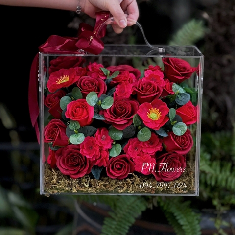 Vali Hoa Sáp Thơm Tone Đỏ Đô Size Nhỏ