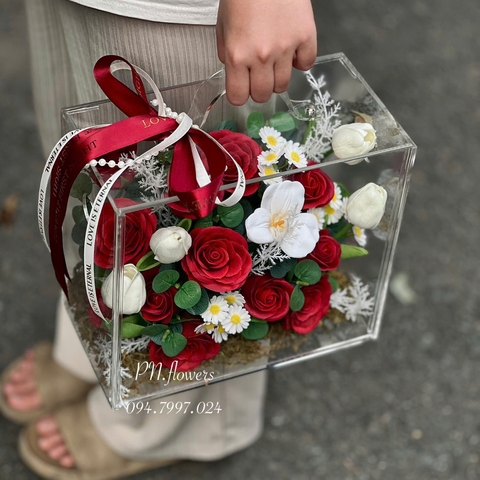 Vali Hoa Sáp Tone Đỏ Mix Tulip Size Nhỏ