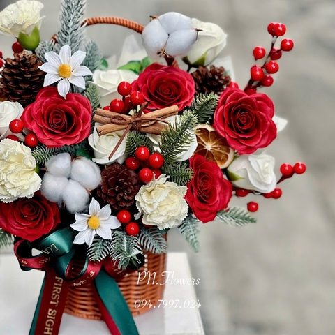 Giỏ Hoa Sáp Tone Noel Cao Cấp