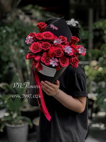 Bó Hoa Sáp Ốc Quế Tone Đỏ Đô