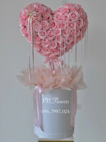 Chậu Hoa Sáp Cây Tim 105 Bông Hồng