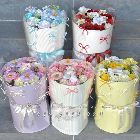 Bó Hoa Sáp Mix 23 Bông Tone Xanh Kiểu Tròn