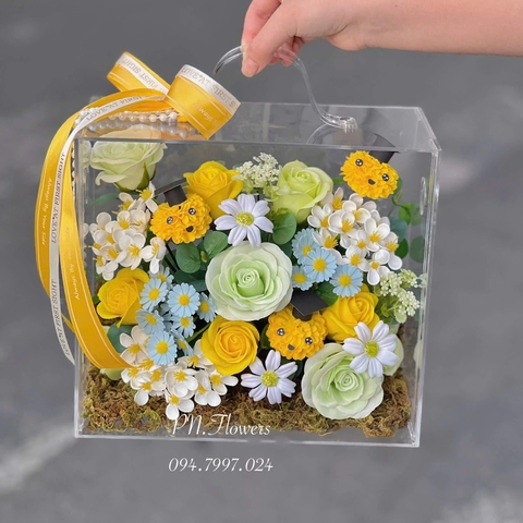 Vali Hoa Sáp Tốt Nghiệp Size Nhỏ